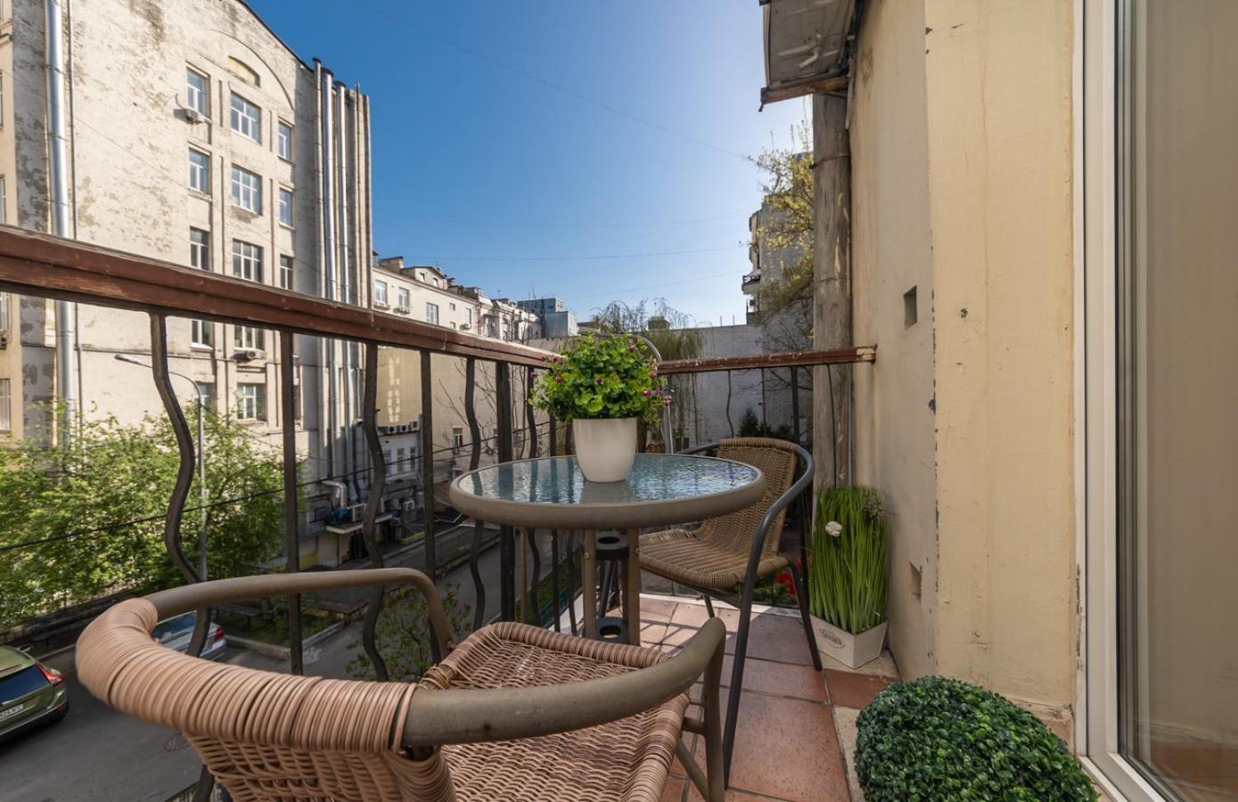 Apartment On Maidan, Khreschatyk 4 Street Kiev Buitenkant foto